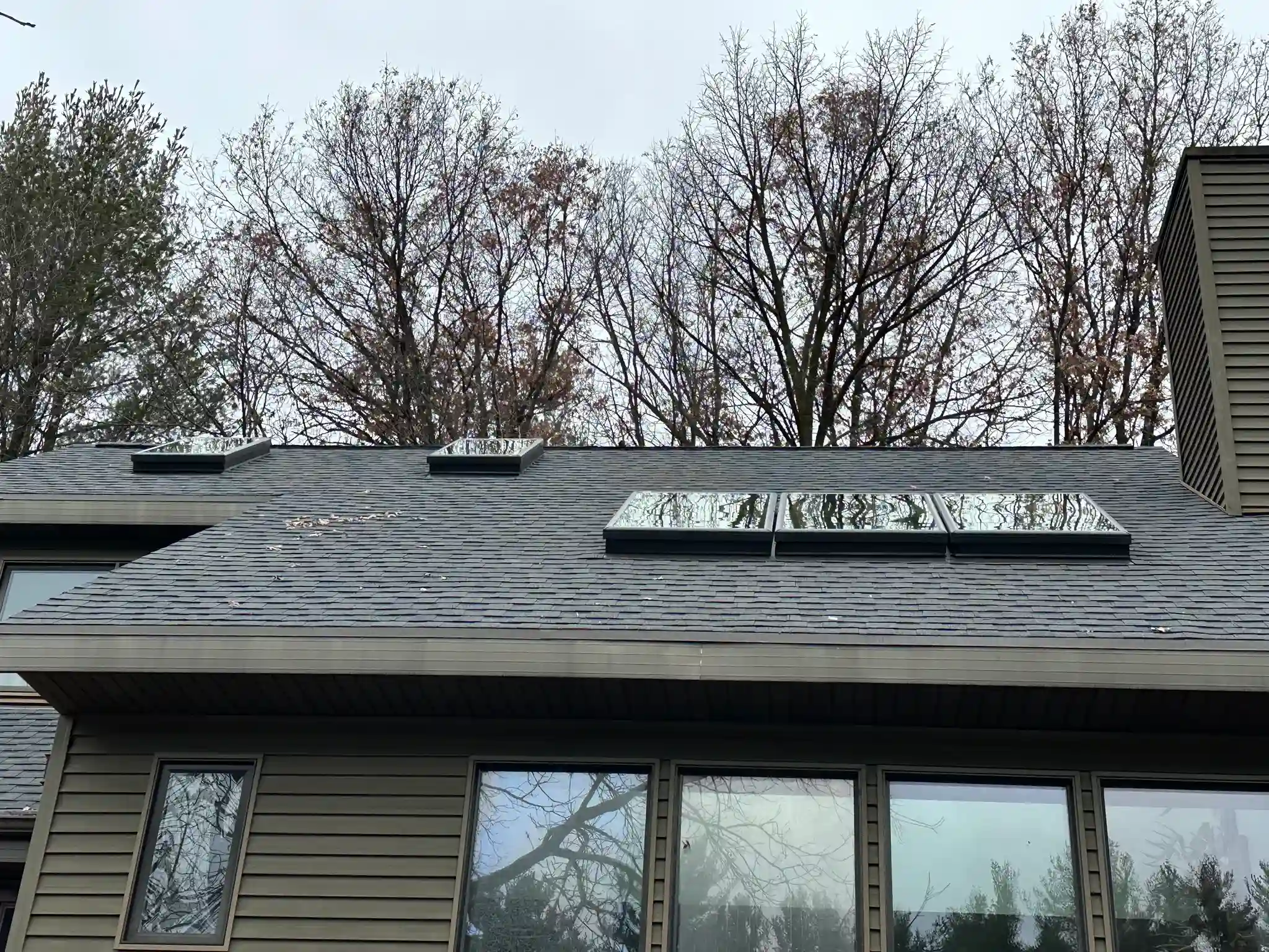 Appleton, WI home with new DaVinci roof installed